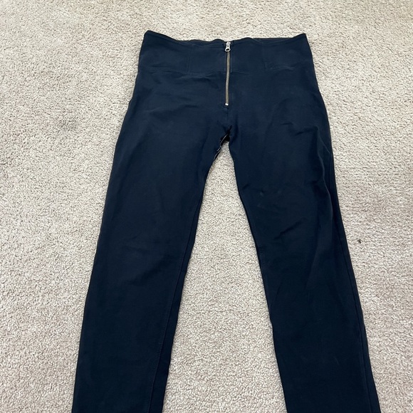 Freddy Pants - Picture 5 of 6